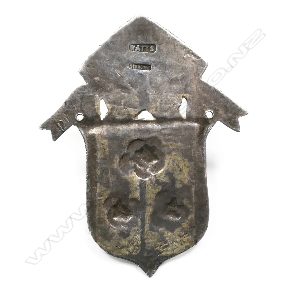 Ruben Watts (Auckland) enameled silver Diocesan Girls School badge, Image 1++